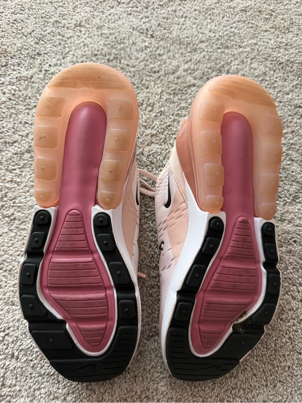 Women’s Nike Air Max 270 Light Soft Pink Sneakers- Size 6 - Picture 4 of 5